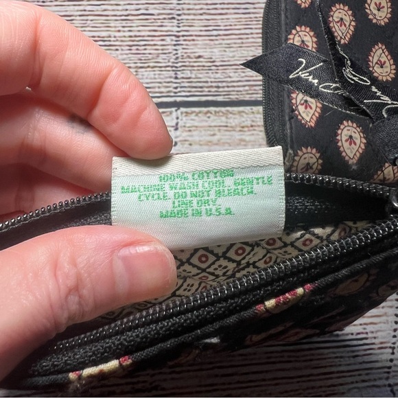 Vera Bradley Classic Black Wallet Bifold Snap & Zip Change Purse Set Paisley - Picture 4 of 11